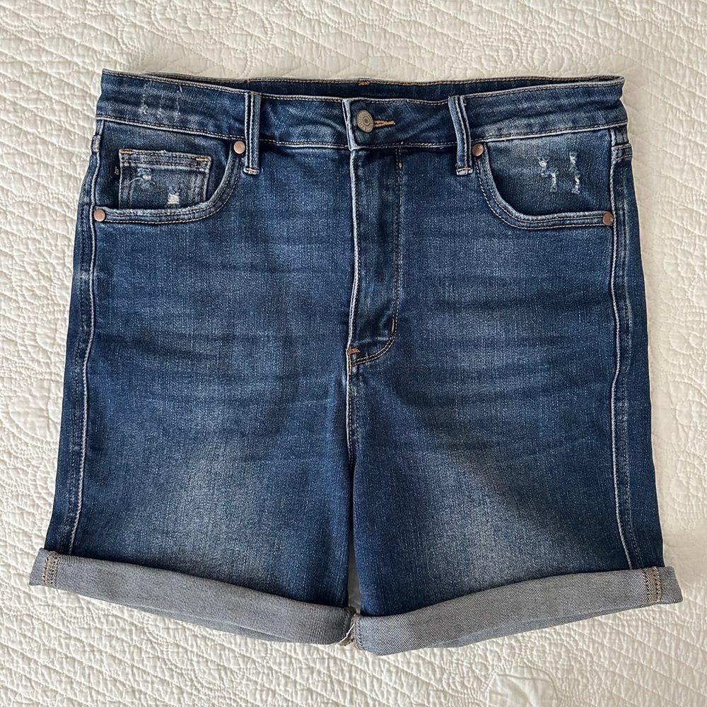 Judy Blue Tummy Control High Waist Vintage Wash Cuffed Shorts Denim Women’s XL - Picture 13 of 13